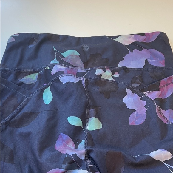 All in Motion Navy and Lavender Floral Leggings - Picture 5 of 5